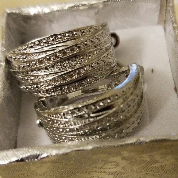 Amazing White Sapphire Silver Hoops - Picture 7 of 7